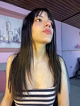 SandyPink  online show from February 4, 2:34 pm