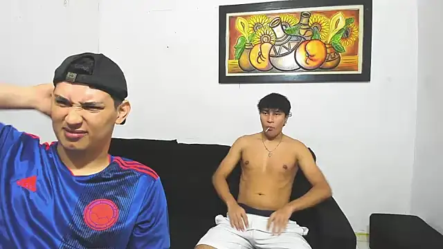 Snapshot of estremehotsex chatting on April 5, 3:09 pm estremehotsex online show from April 5, 3:09 pm