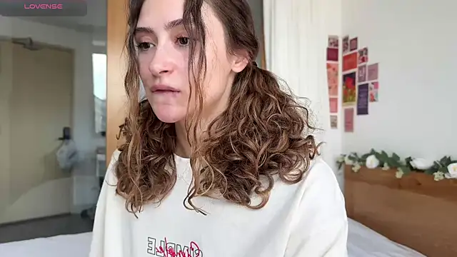 cutiemari online show from May 15, 5:03 am