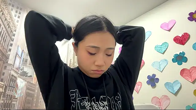 Snapshot of SweetMiaXO chatting on March 13, 4:02 pm SweetMiaXO online show from March 13, 4:02 pm