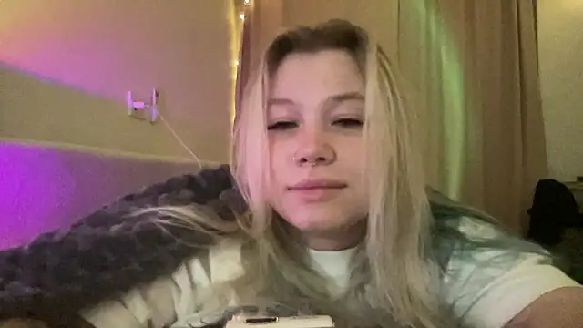 Snapshot of Lulu_Di chatting on March 20, 9:41 pm Lulu Di online show from March 20, 9:41 pm