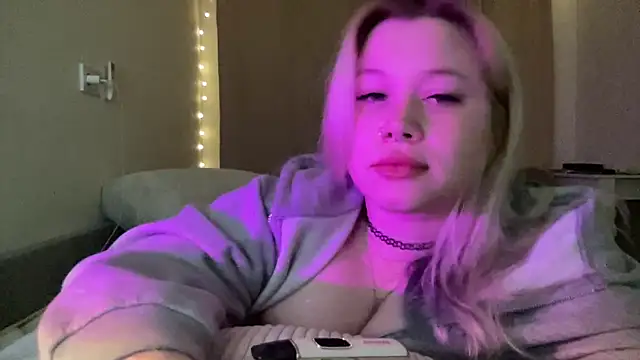 Snapshot of Lulu_Di chatting on March 26, 7:41 pm Lulu Di online show from March 26, 7:41 pm