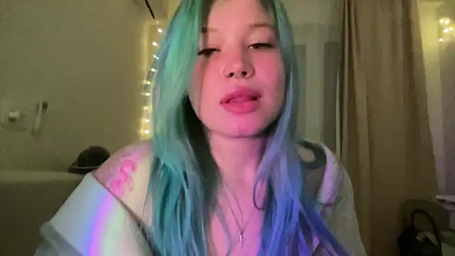 Snapshot of Lulu_Di chatting on April 18, 7:58 pm Lulu Di online show from April 18, 7:58 pm