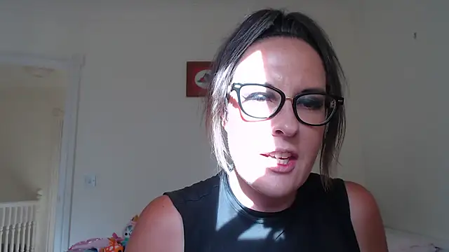 Snapshot of PsychicDominatrix chatting on August 8, 5:15 pm PsychicDominatrix online show from August 8, 5:15 pm