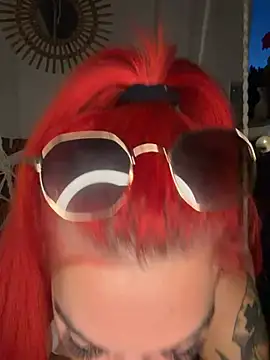 Snapshot of MrsRedFoxy chatting on June 19, 8:34 pm MrsRedFoxy online show from June 19, 8:34 pm