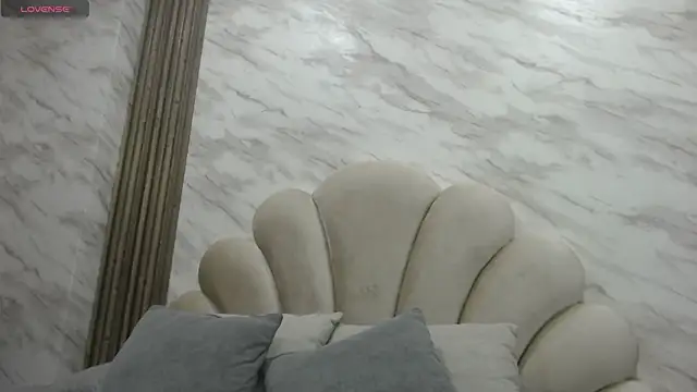 darkkjulietha online show from May 19, 5:52 pm