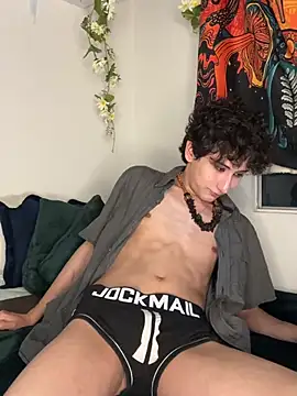 Snapshot of noynxz chatting on February 3, 5:05 am noynxz online show from February 3, 5:05 am