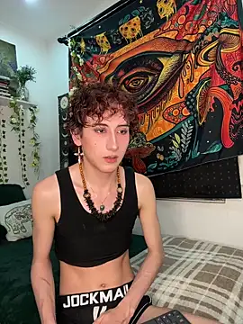 Snapshot of noynxz chatting on April 4, 2:10 am noynxz online show from April 4, 2:10 am