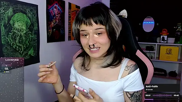 neena nyx  online show from May 12, 2:08 am