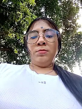 Ailen-cute online show from March 18, 7:50 pm