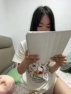 Snapshot of miaomiaou_ chatting on February 26, 6:18 pm miaomiaou online show from February 26, 6:18 pm