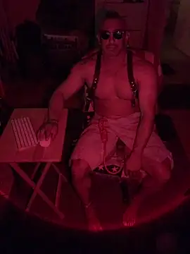 daddydonkey84 online show from February 20, 5:37 am