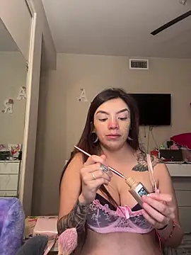 Snapshot of Mandygonewild chatting on March 17, 5:16 pm Mandygonewild online show from March 17, 5:16 pm