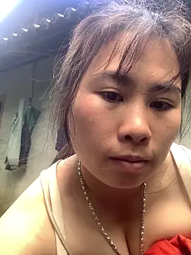 patry33 online show from May 13, 1:14 am