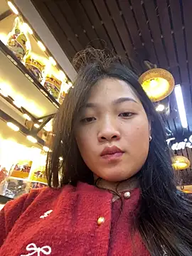Lyn-be99 online show from May 8, 9:58 am