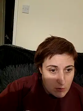 Tiara XOX online show from February 13, 5:25 am