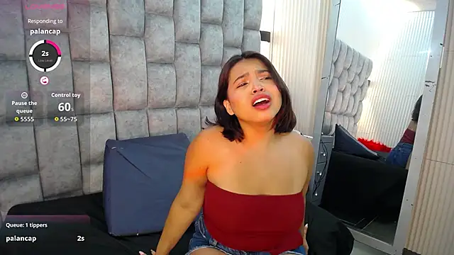 Snapshot of liliana_pink chatting on March 20, 2:00 pm liliana pink online show from March 20, 2:00 pm