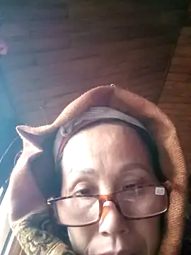 yoyosexy11 online show from March 6, 3:47 am