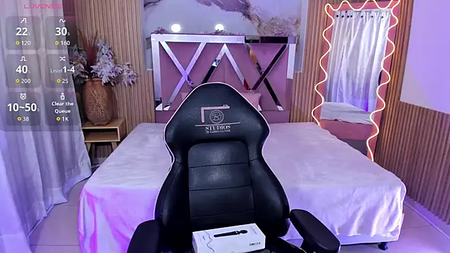 JENNA TAY1 online show from June 26, 7:07 pm