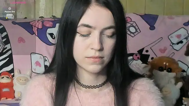 Snapshot of reze_daisies chatting on April 2, 9:07 am reze daisies online show from April 2, 9:07 am