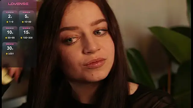 Snapshot of just_dakota_ chatting on March 23, 8:40 am just dakota online show from March 23, 8:40 am