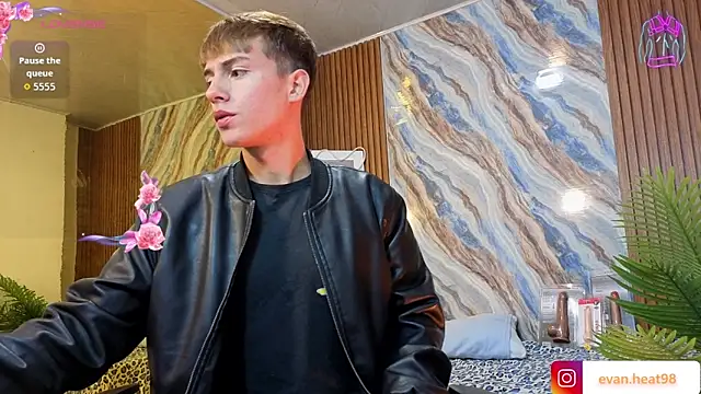 EVAN TAY online show from May 14, 3:02 am