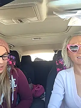 BeautifulFire23 online show from February 9, 5:06 pm