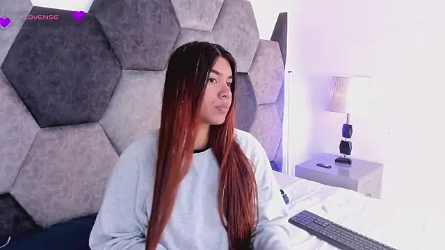 Snapshot of DulceJones chatting on March 16, 8:35 pm DulceJones online show from March 16, 8:35 pm