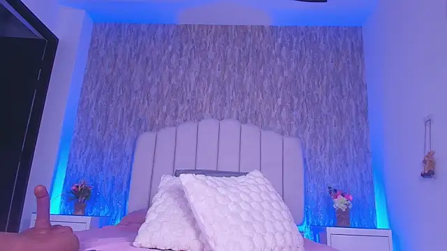 isa anderson online show from May 7, 11:59 am