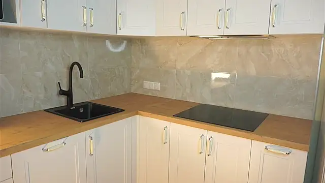 Snapshot of BrianKeye chatting on February 5, 4:22 pm BrianKeye online show from February 5, 4:22 pm