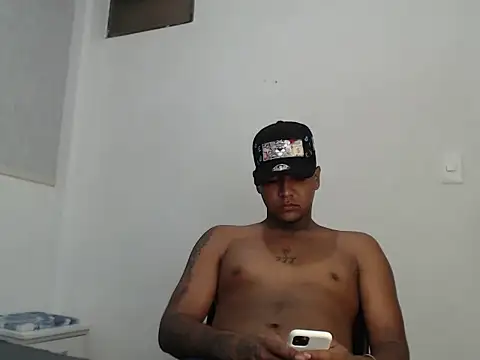 Axell Kinng online show from February 10, 1:15 pm