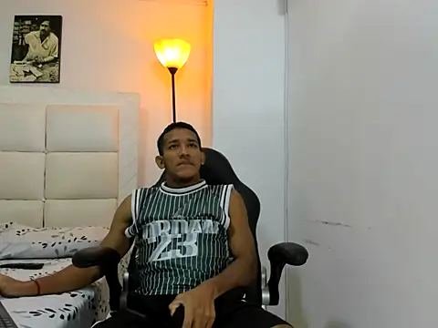 ricky spensar23cm  online show from February 14, 2:08 am