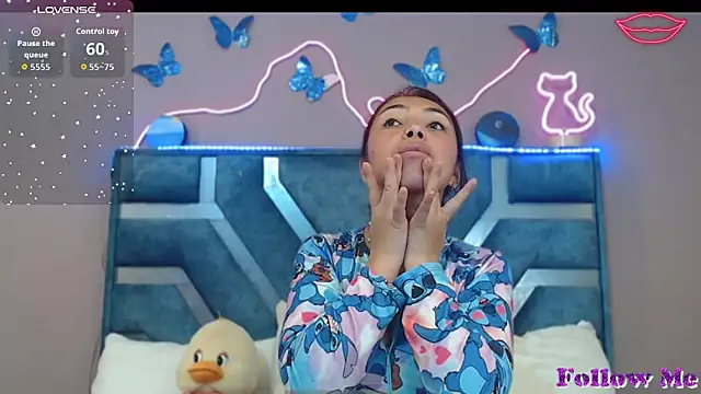 Roxan-Fox- online show from February 10, 2:15 am