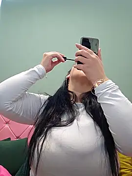 VickyVice online show from February 6, 6:00 pm