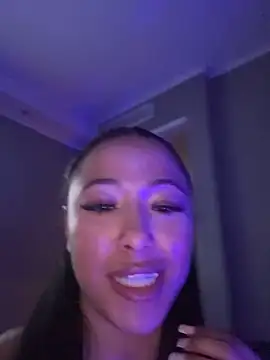 Lunakiana online show from February 12, 4:13 pm