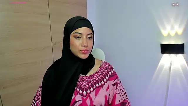 Snapshot of LAY_LA_ chatting on February 24, 10:08 pm LAY LA online show from February 24, 10:08 pm