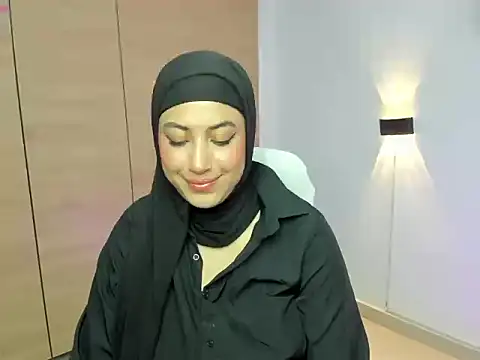 Snapshot of LAY_LA_ chatting on March 28, 9:58 pm LAY LA online show from March 28, 9:58 pm