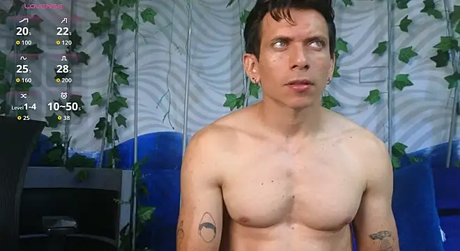 TheKing 39  online show from February 9, 3:21 am