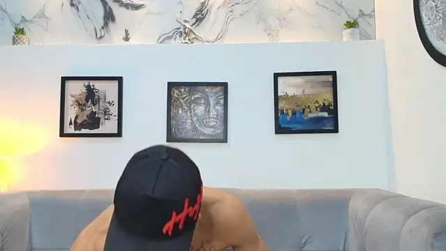 PRETTY COCK1 online show from February 14, 7:38 am