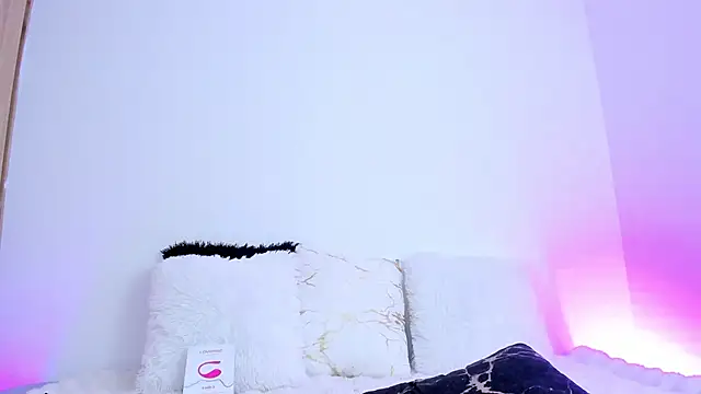 Axel nova online show from February 24, 1:42 pm