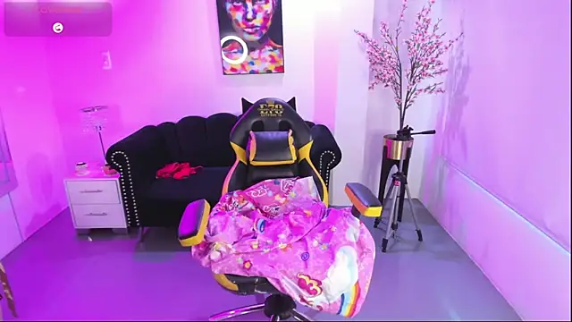 Victoria  doll online show from May 17, 12:12 pm