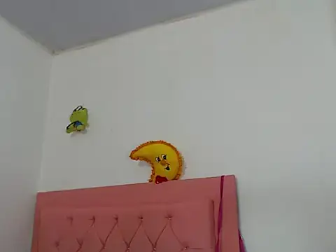 violetaconny online show from March 16, 7:23 am