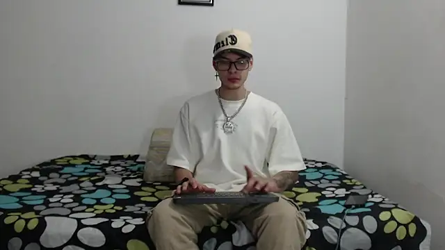 Vlad  night online show from April 29, 3:43 am