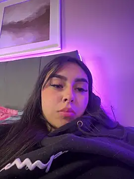 scarlett pinkk1 online show from March 17, 4:50 am