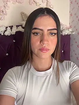 LunaaBlossom online show from January 31, 11:03 pm