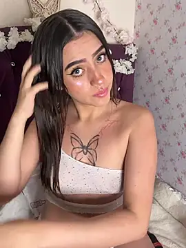 LunaaBlossom online show from February 1, 9:13 pm