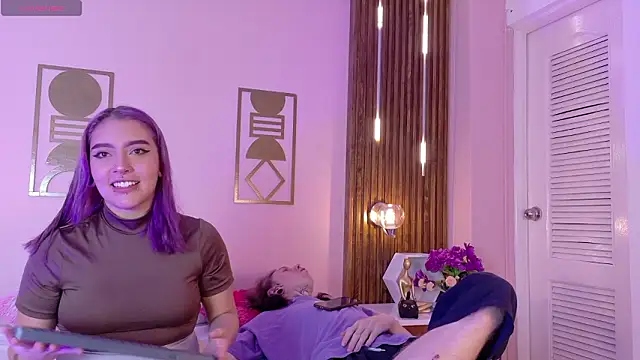 Snapshot of Hanna-Winchester chatting on February 5, 3:44 am Hanna-Winchester online show from February 5, 3:44 am