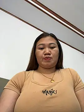 Puka2001 online show from March 9, 3:10 am