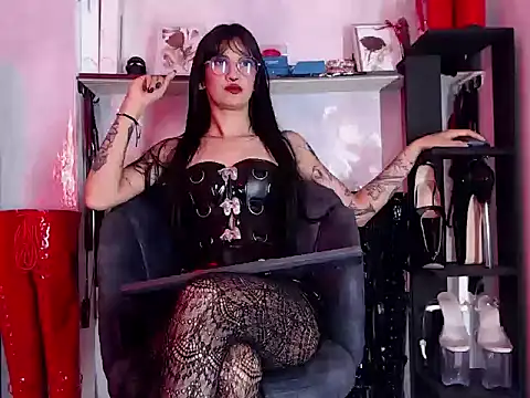 Snapshot of Lucy-Morgan chatting on March 24, 4:56 pm Lucy-Morgan online show from March 24, 4:56 pm