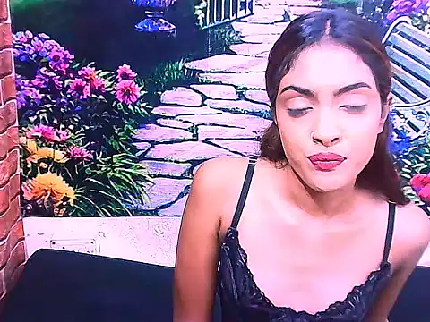 IndianPretty14u2Luv online show from February 19, 9:11 pm